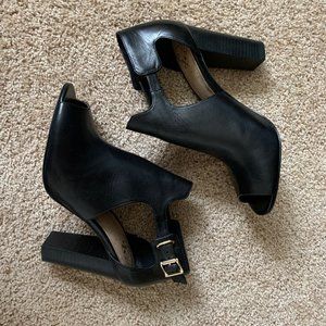 Black Leather Vince Camuto Heels